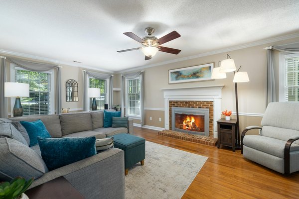 What Are the Essential Factors to Consider When Moving Houses in the UK?